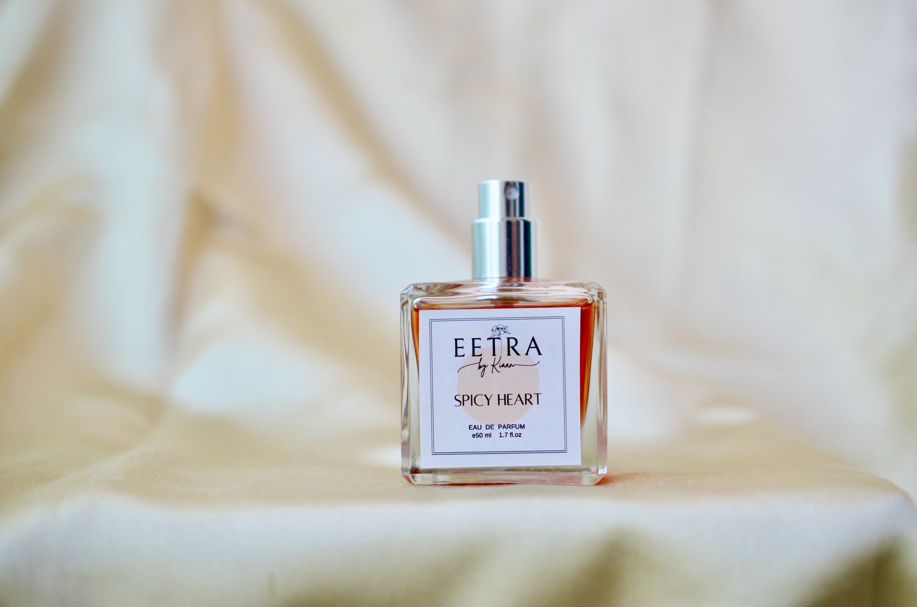 Eetra luxury perfume